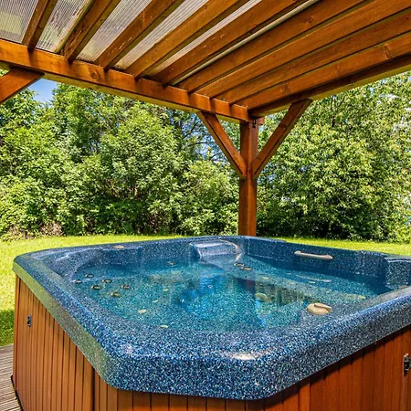 Forester's Hut With Whirlpool & Sauna - Happy Chalet Dol pri Hrastniku